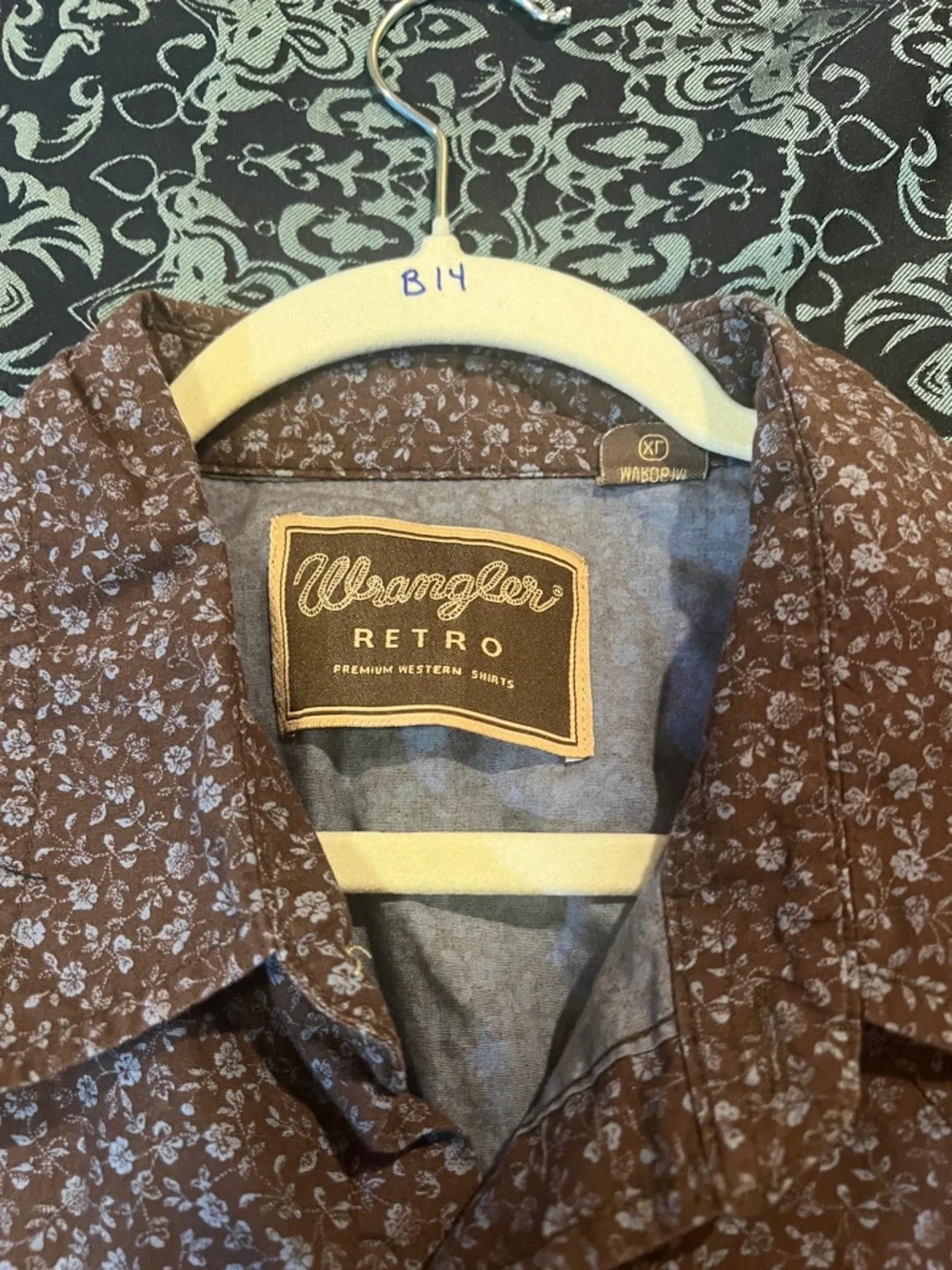 Wrangler RETRO Brown Floral-Print Long-Sleeve Button-Down Shirt - Picture 5 of 7